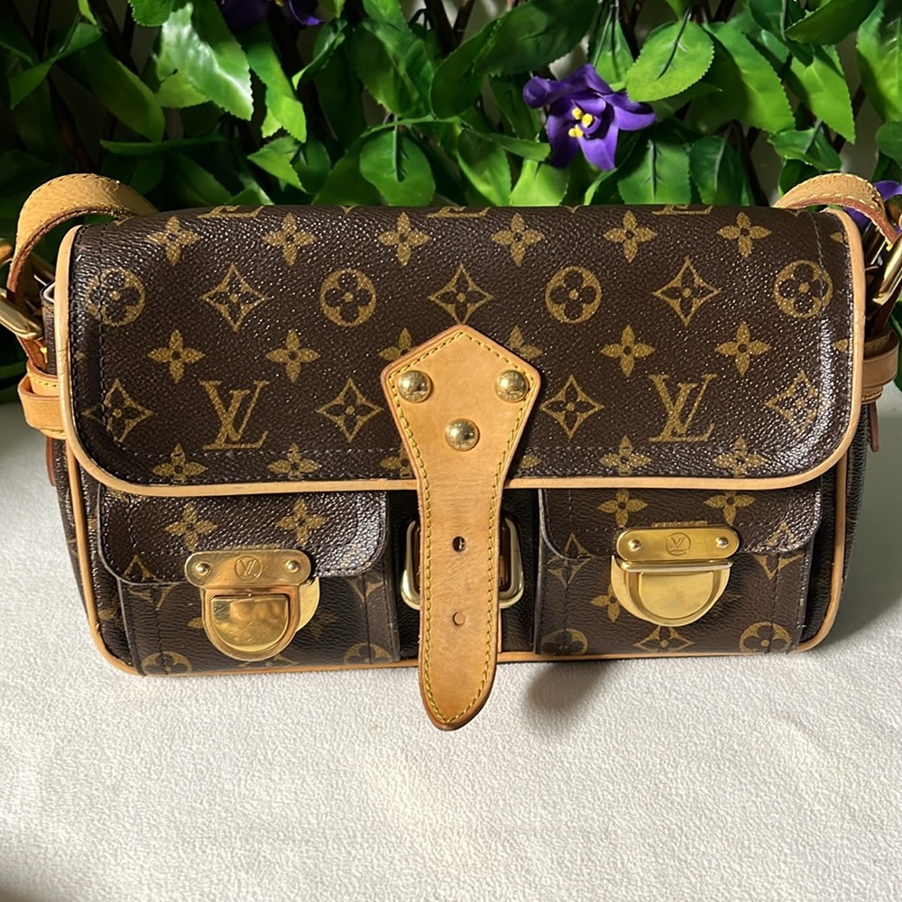 Louis Vuitton Monogram Satchel (Hudson Pm)(authenticated) - Picture 17 of 17